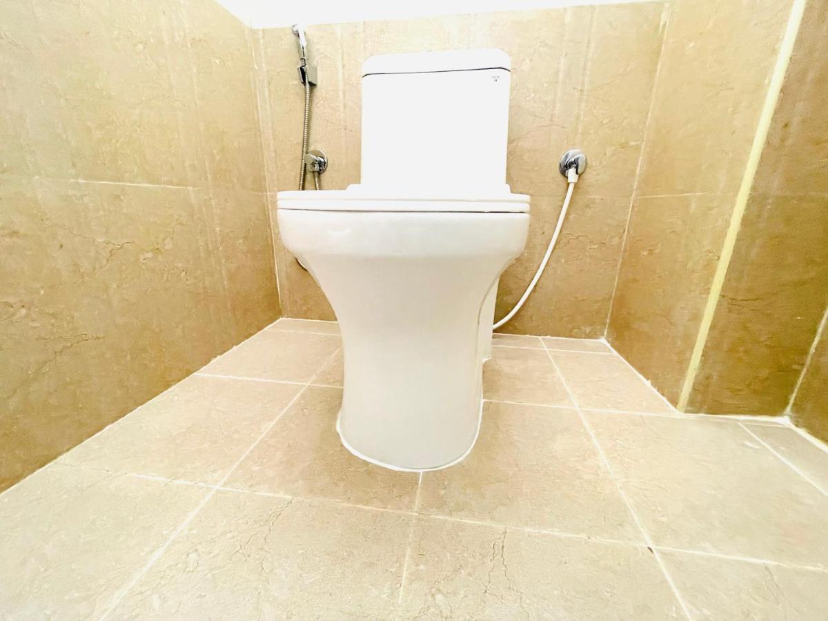 Lsr Service Apartments Тирупати Екстериор снимка