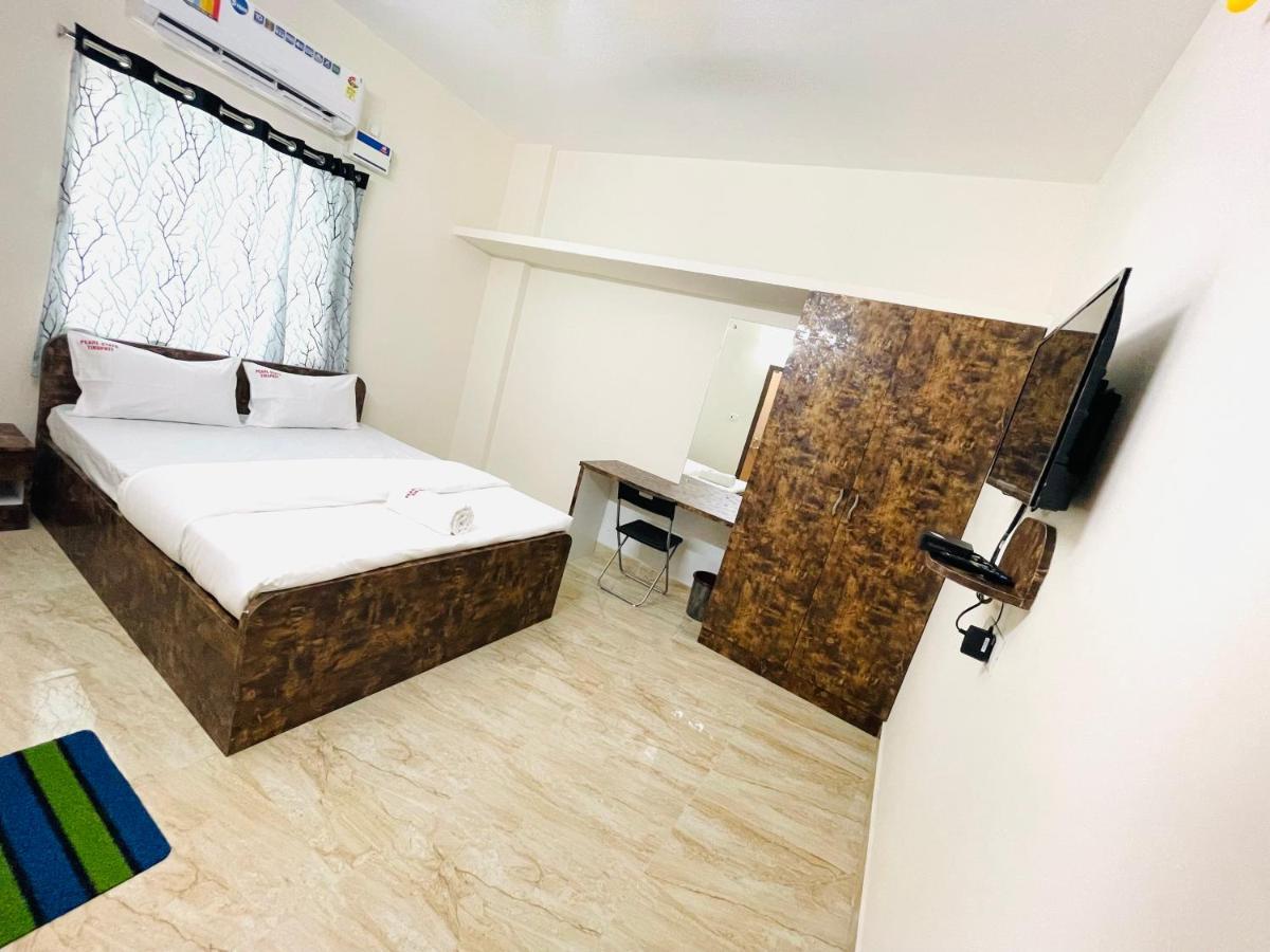 Lsr Service Apartments Тирупати Екстериор снимка