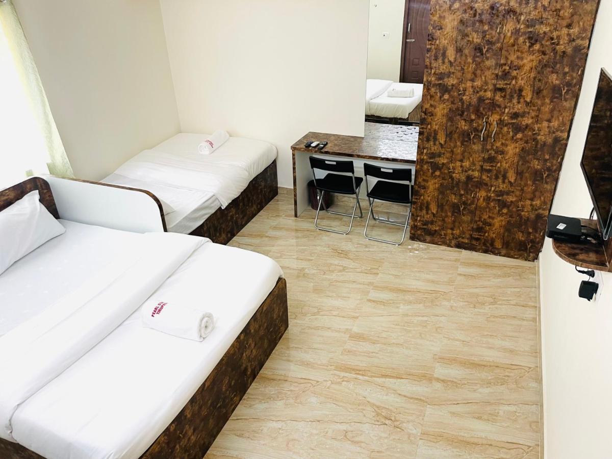 Lsr Service Apartments Тирупати Екстериор снимка